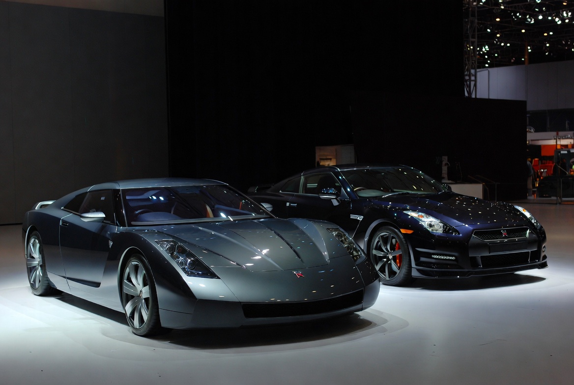 GT-R Proto show badge alongside production R35 GT-R emblem