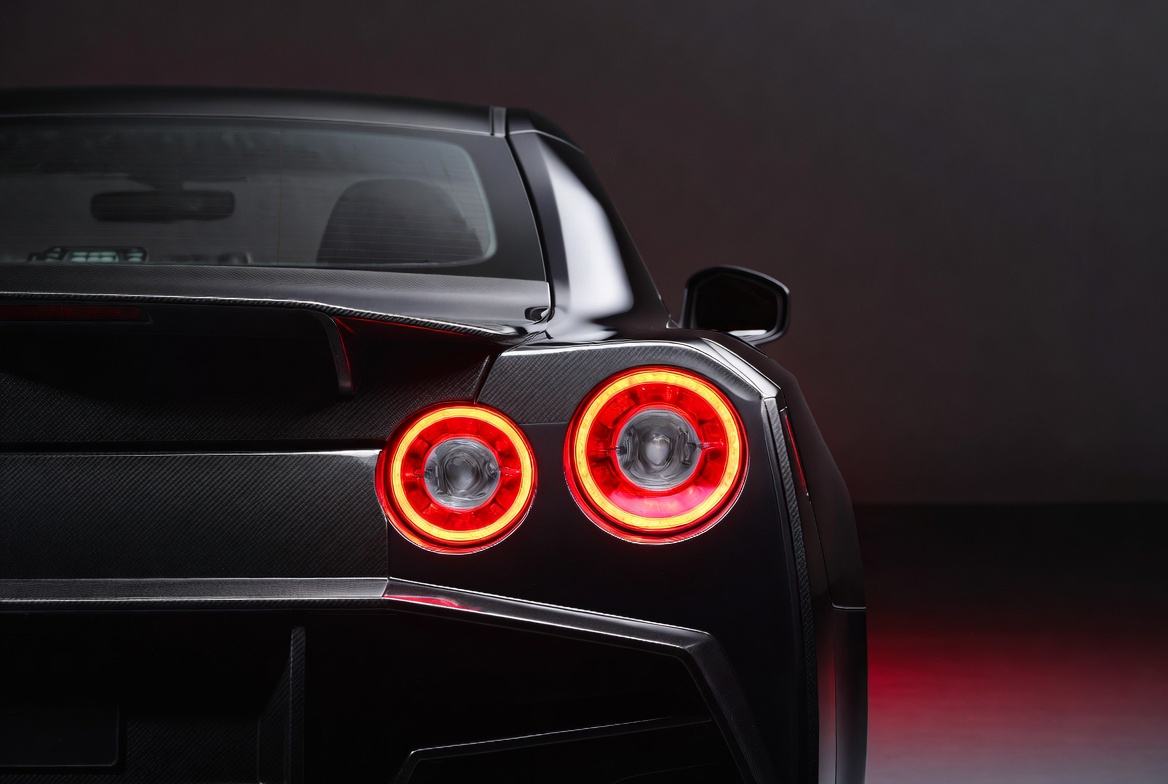 GT-R Proto fender vent sculptured surround and side sill channeling aero treatment detail